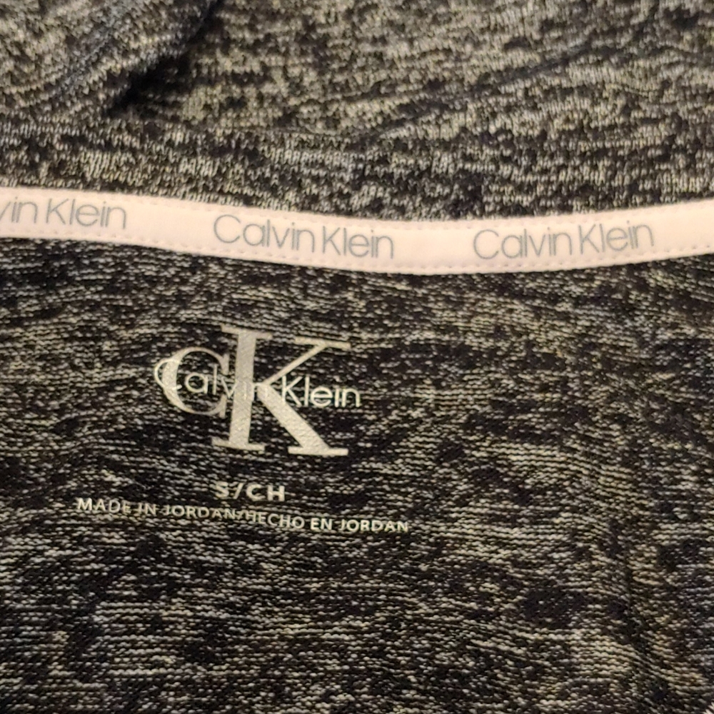 Calvin Klein top - Picture 3 of 3